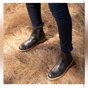 Nisolo Women’s All Weather Chelsea Boot